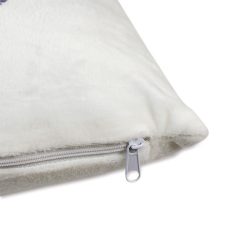 Housse de coussin blanche douce et moelleuse3