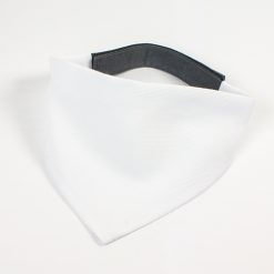 Bandana pour chien blanc avec fermeture velcro 3